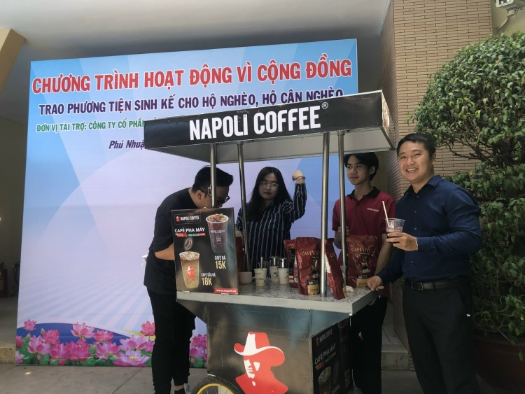 tin-tuc-napoli-napoli-coffee-tang-xe-ca-phe-cho-chuong-trinh-trao-tang-vi-cong-dong